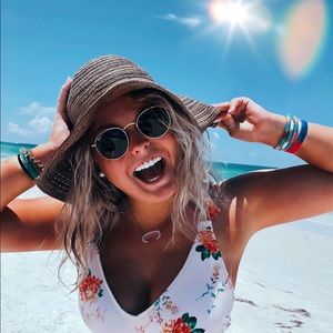 Meet your Posher, Carly